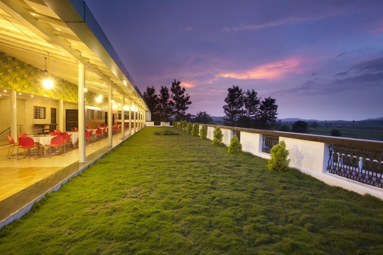 Gp Hotels And Resorts Nashik Exterior foto